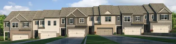 1821 Meadow Green Circle, Gainesville, GA 30501
