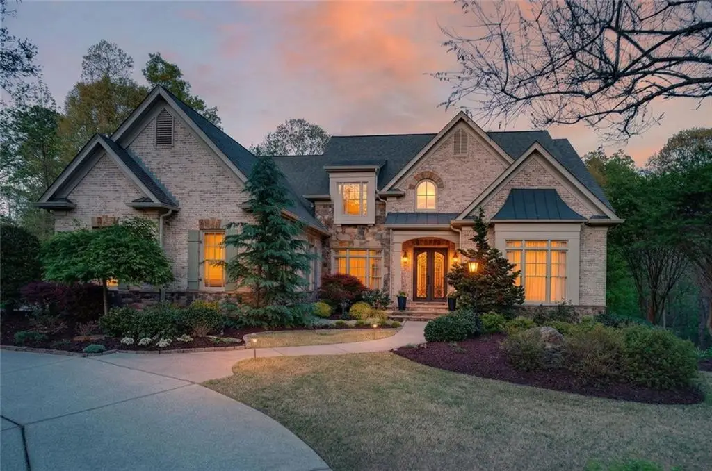 215 Sherwood Pass, Roswell, GA 30075 - #1