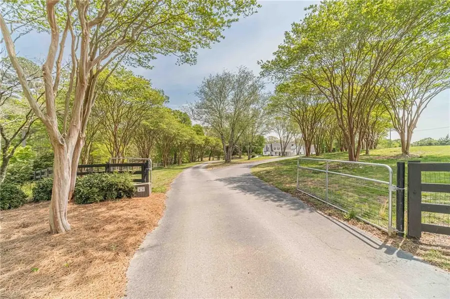 1271 Carl Davis Rd, Monroe, GA 30655 - #2