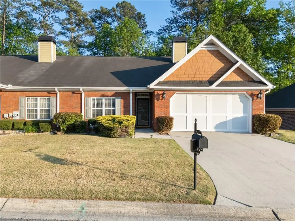 2525 Rosehill Circle, Lithia Springs, GA 30122 - #1