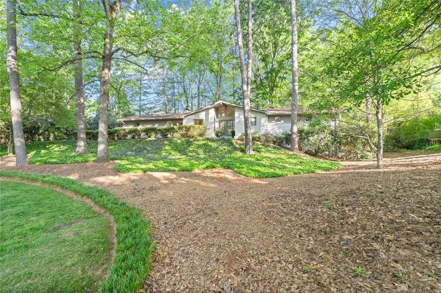 1096 Oxford Crescent Ne, Atlanta, GA 30319 - #2