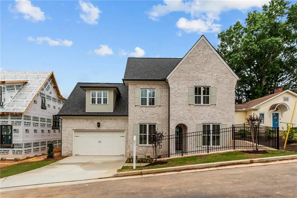 29 E Park Street, Buford, GA 30518 - #1