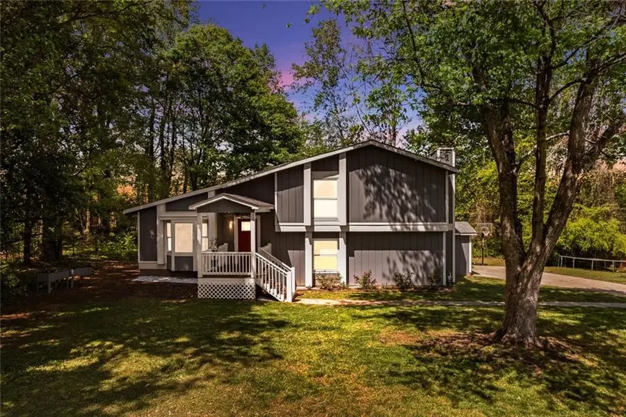 2592 Twin Oaks Sw, Marietta, GA 30064 - #2