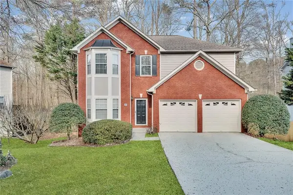 880 Walnut Creek Drive Nw, Lilburn, GA 30047