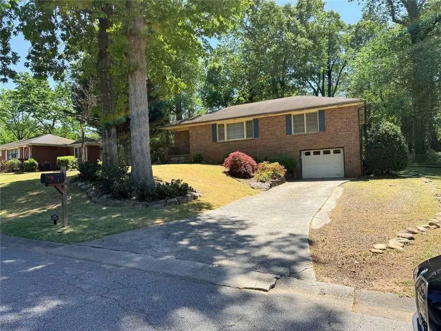 689 SW Walnut Sw, Marietta, GA 30060 - #2