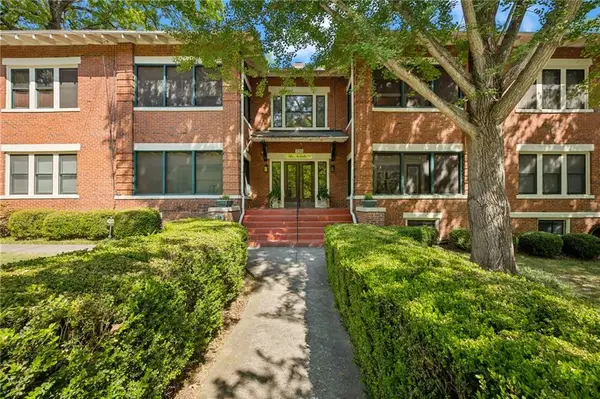 926 Waverly Way Ne #F, Atlanta, GA 30307