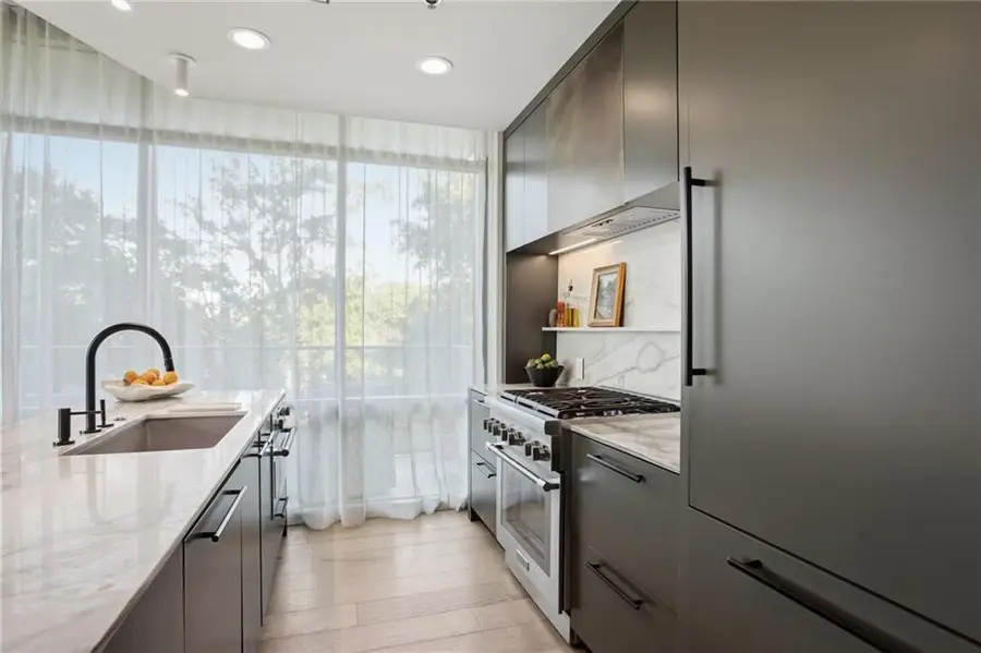 905 Juniper Street Ne #516, Atlanta, GA 30309 - #3