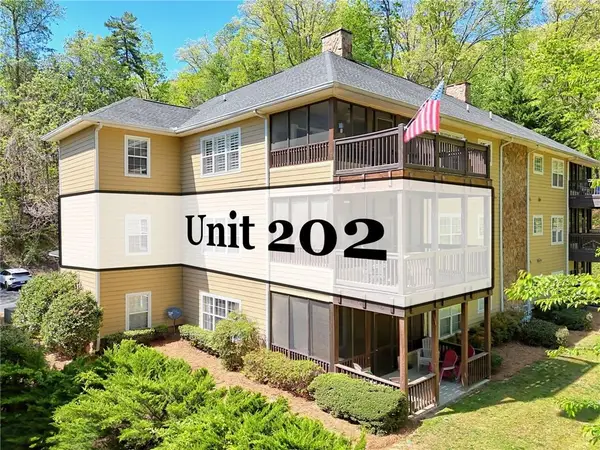 146 Gleneagle Court #E202, Clayton, GA 30525
