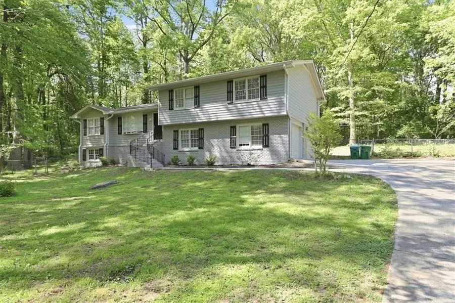 737 Mountainbrooke Circle, Stone Mountain, GA 30087 - #3