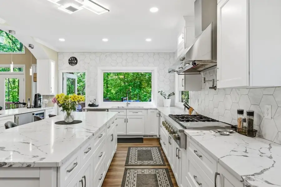 2436 Fontainebleau Drive, Dunwoody, GA 30360 - #3