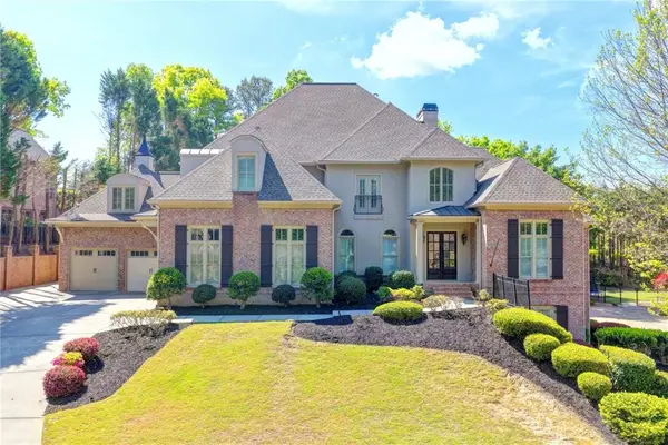 552 Brendlynn Court, Suwanee, GA 30024