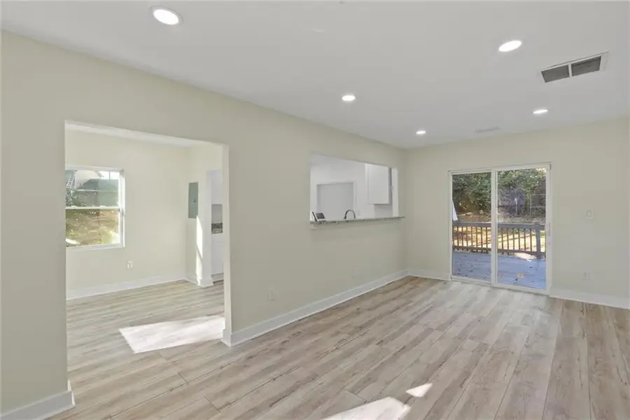 5476 Old Rockbridge Rd, Stone Mountain, GA 30083 - #3