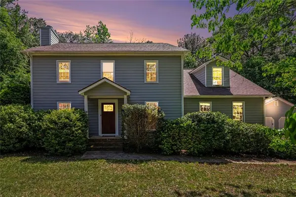 215 Hampton Woods Drive, Fayetteville, GA 30215