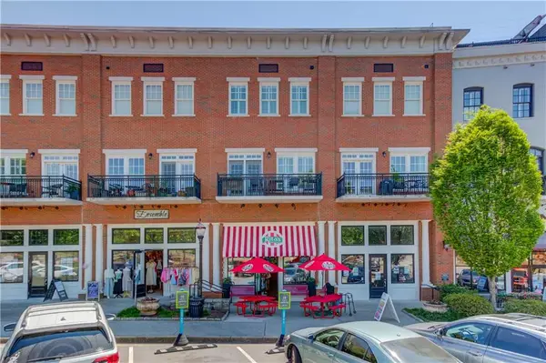 340 Town Center Avenue #206, Suwanee, GA 30024