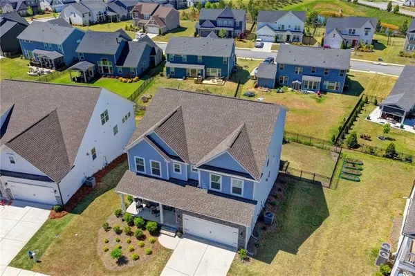 572 Redfish Way, Hoschton, GA 30548