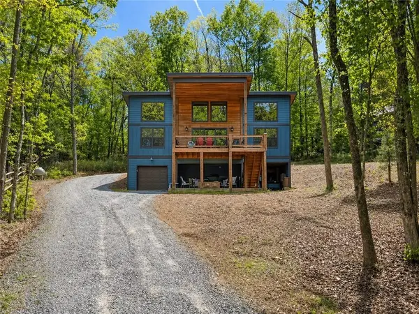 130 Orbit Lane, Ellijay, GA 30540