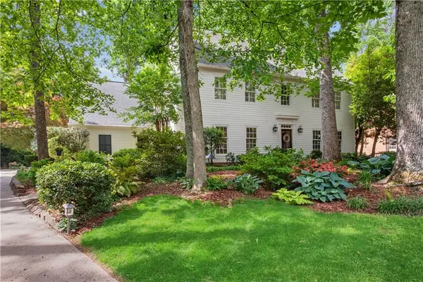 4868 Hampton Lake Drive, Marietta, GA 30068
