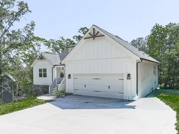 17 Wendover Drive, Cartersville, GA 30120