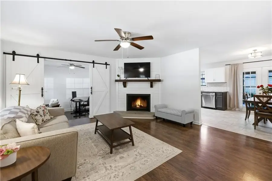 1747 Country Park Way, Lawrenceville, GA 30043 - #3