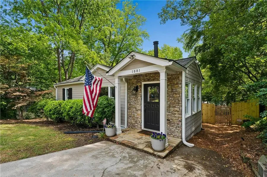1881 Woodland Hills Avenue Nw, Atlanta, GA 30318 - #2