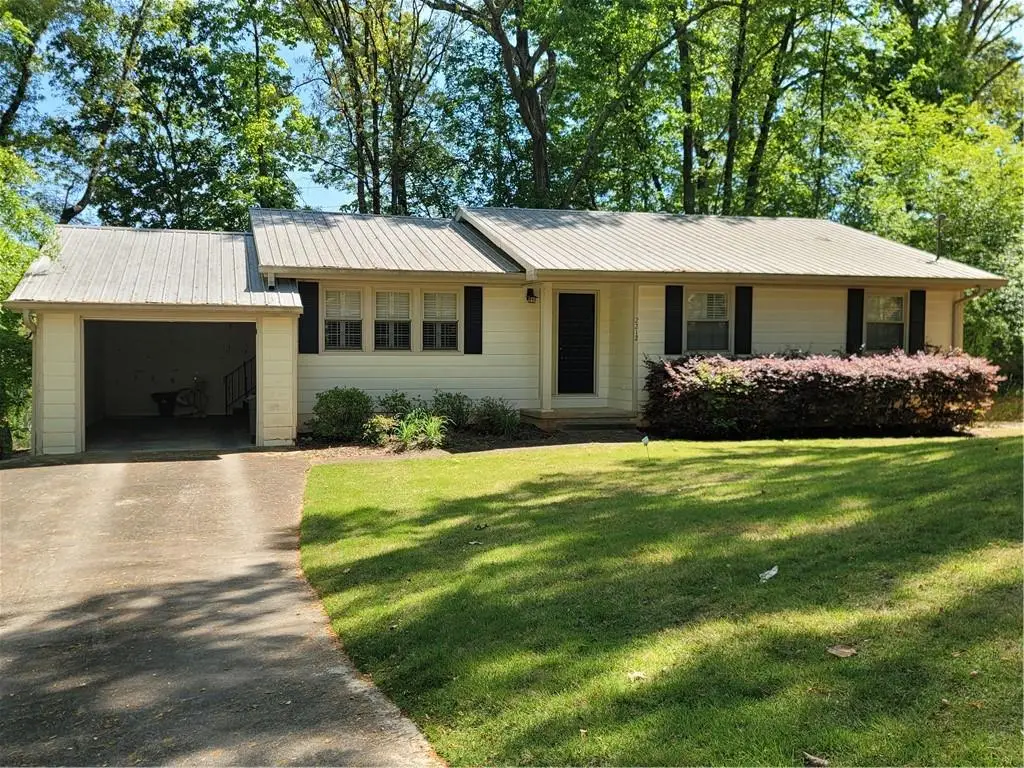 2212 Colonial Circle, Gainesville, GA 30501 - #1