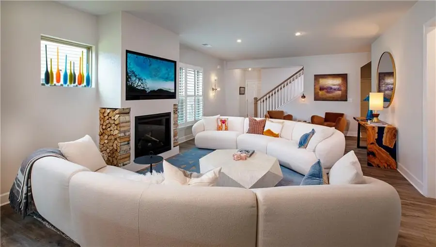 5687 Villa Crest Drive, Hoschton, GA 30548 - #3