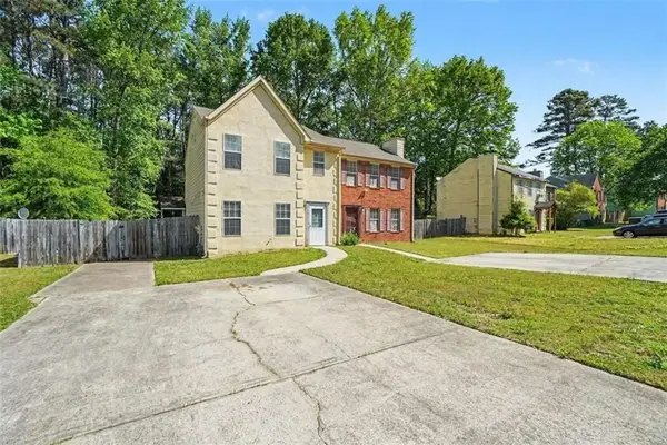 7967 Creekstone Way, Riverdale, GA 30274