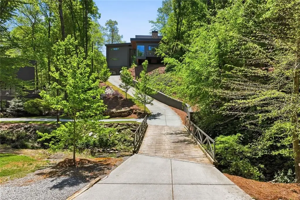 575 Mountain Way Ne, Atlanta, GA 30342 - #1