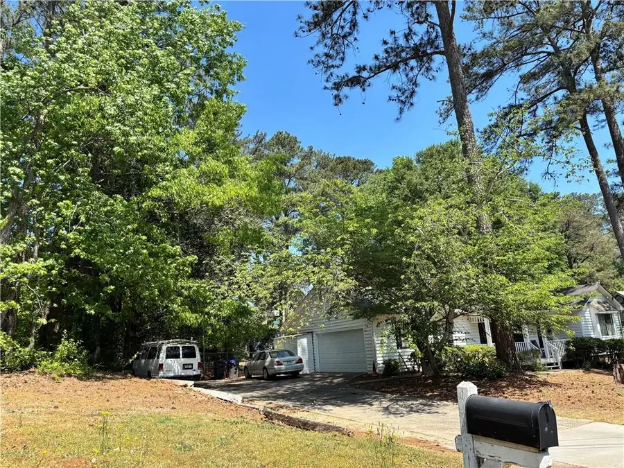 2653 W Regal Court, Lawrenceville, GA 30044 - #2