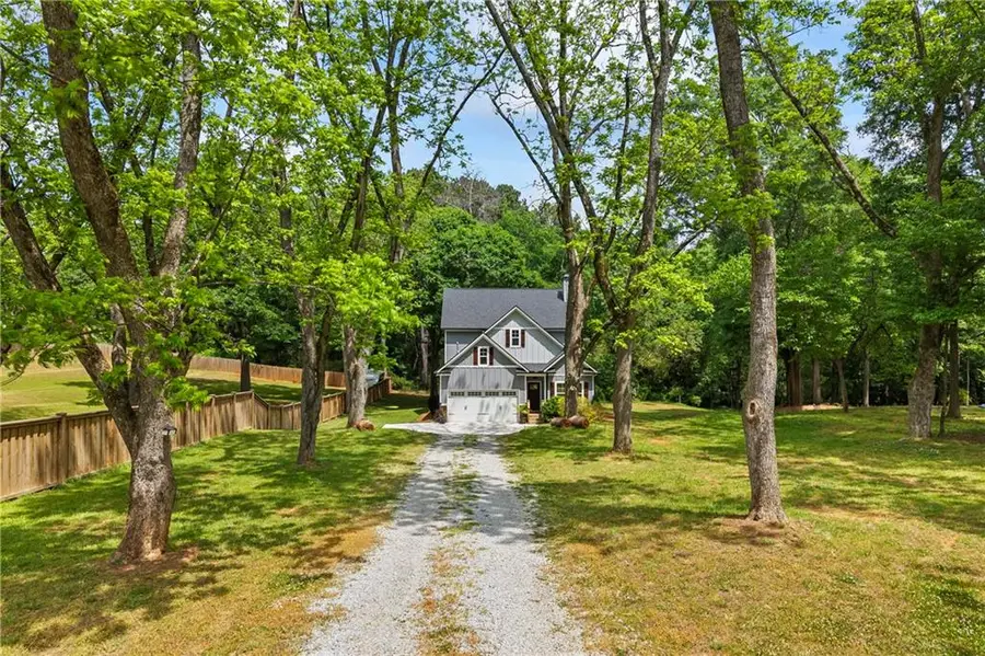 129 Wood Street, Commerce, GA 30529 - #2