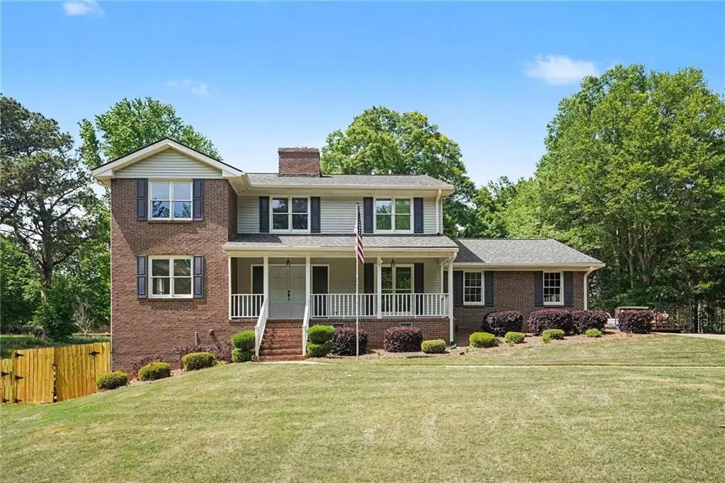 2080 Castle Lake Drive, Tyrone, GA 30290 - #1