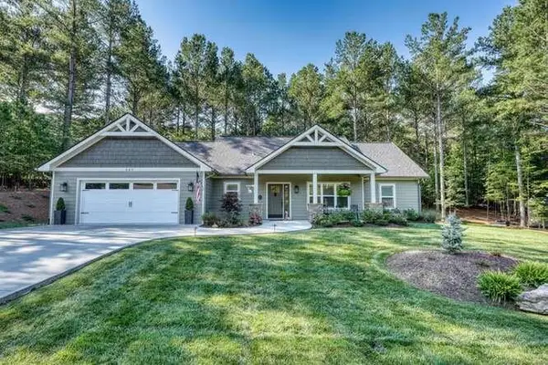 345 Loftis Mountain Way, Blairsville, GA 30512