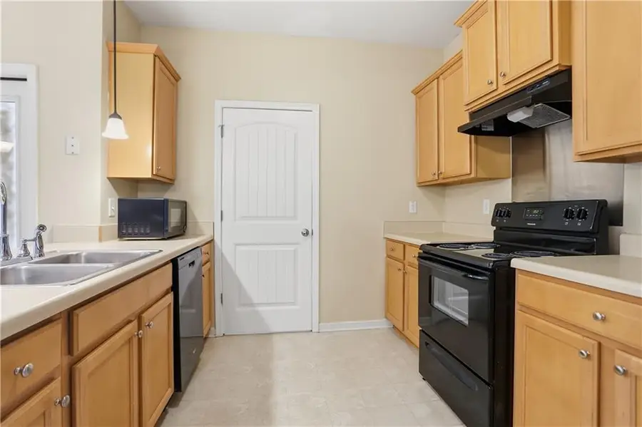 16 Thomas Court Nw, Cartersville, GA 30121 - #2