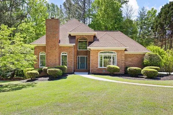 280 Camelot Drive, Fayetteville, GA 30214