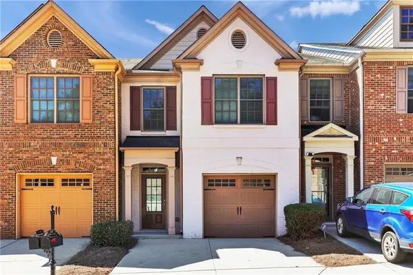 318 Knelston Oak Drive, Suwanee, GA 30024