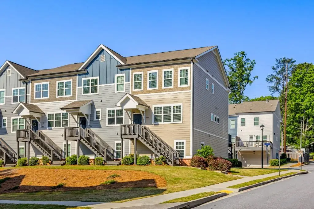 3765 Oxford Circle, Doraville, GA 30340 - #1