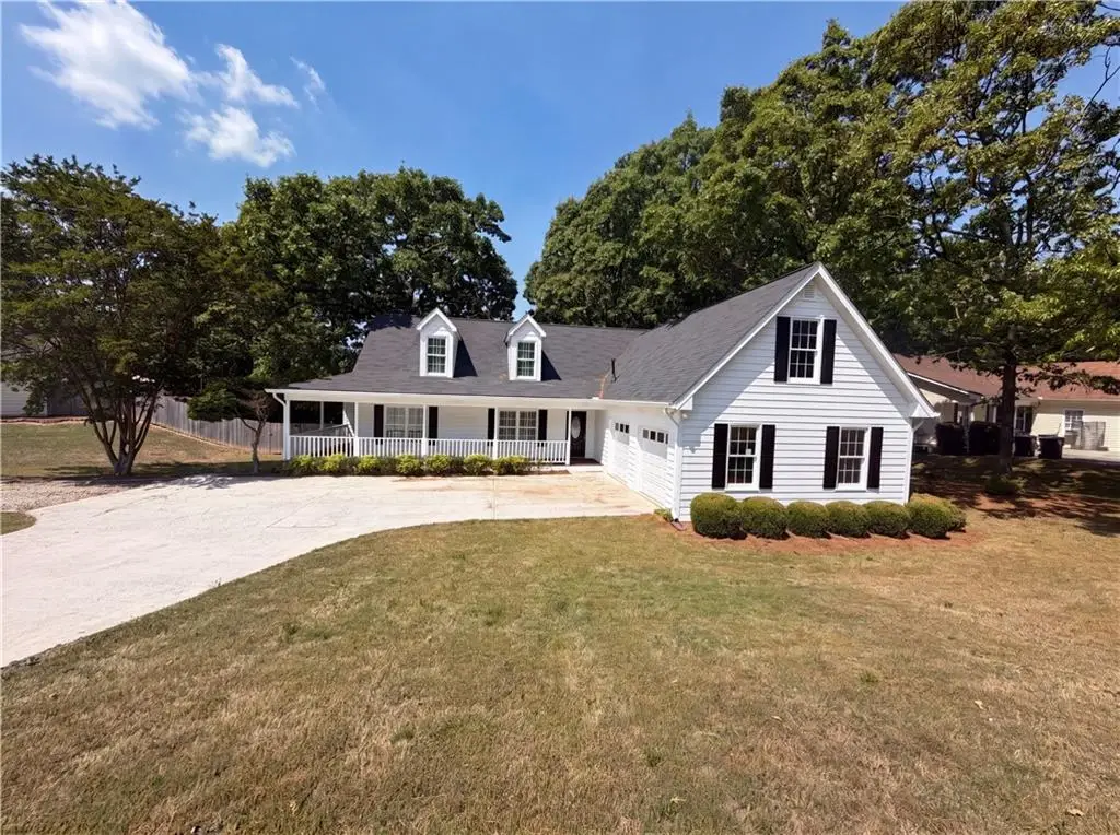 520 Fawn Lane, Loganville, GA 30052 - #1