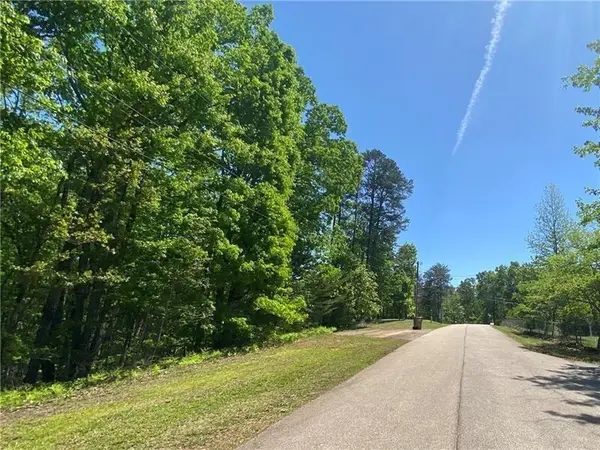 3712 Clubhouse Drive, Gainesville, GA 30501