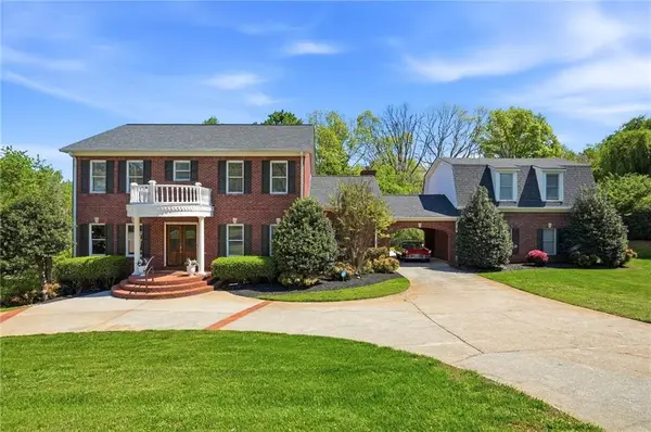 242 Cloudland Rd, Dahlonega, GA 30533