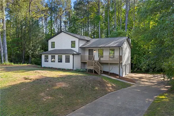 6455 Mill Crossing Court, Acworth, GA 30102