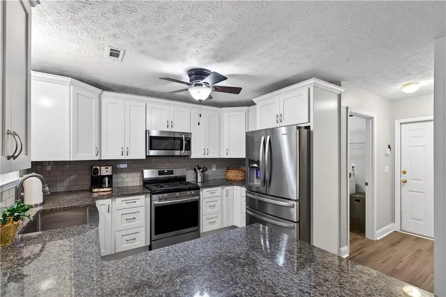 85 Elmwood Drive, Sharpsburg, GA 30277 - #2