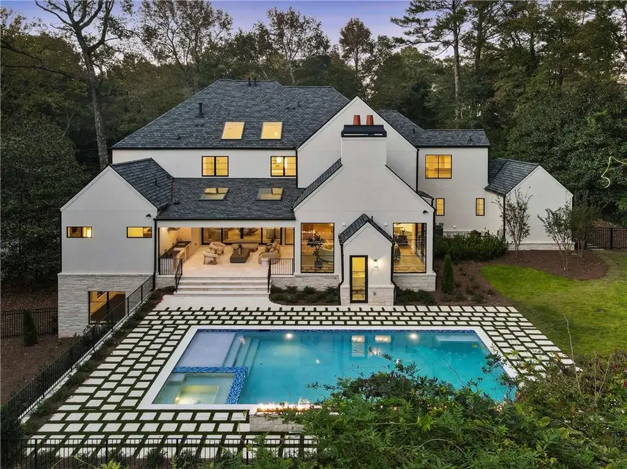 388 Londonberry Rd Nw, Sandy Springs, GA 30327 - #2