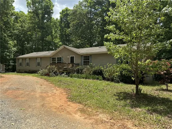 1757 Jackson Lake Road, Mansfield, GA 30055