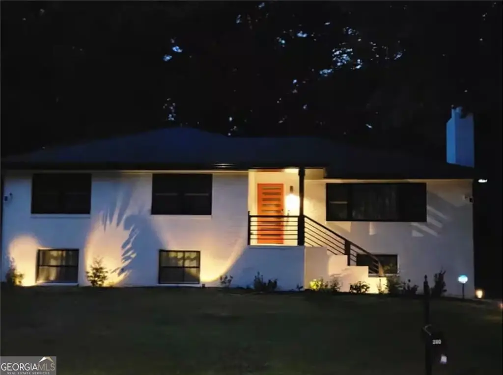 280 W Lake Drive Nw, Atlanta, GA 30314 - #1