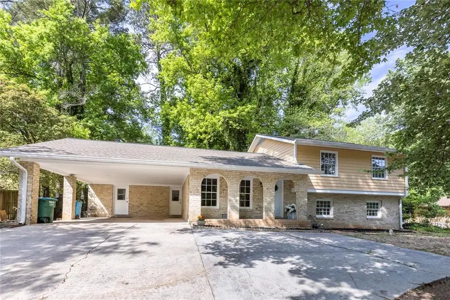 383 Ben Avenue Sw, Lilburn, GA 30047 - #2