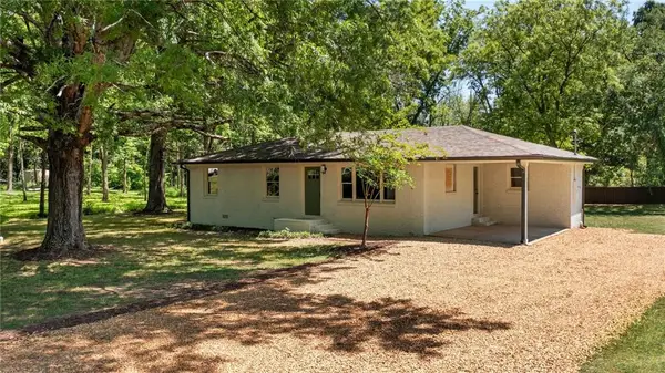31 Alabama Street, Cave Spring, GA 30124