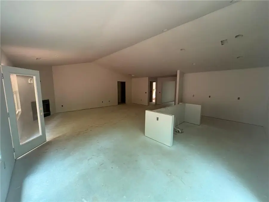 299 Shore Crest Drive, Martin, GA 30557 - #2