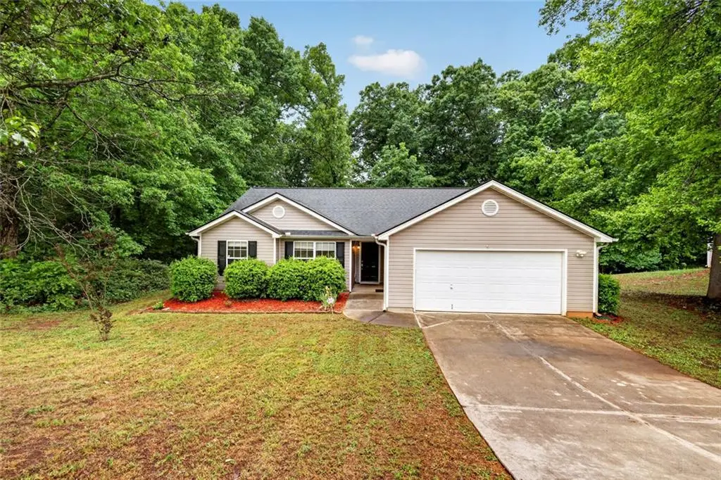 466 Raymond Drive, Winder, GA 30680 - #1