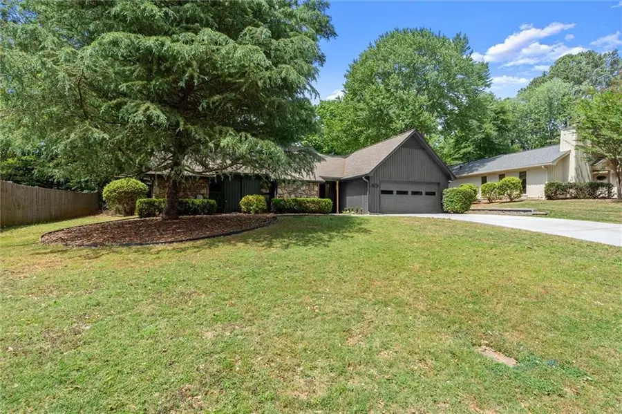 20 Sweetwood Court, Roswell, GA 30076 - #3