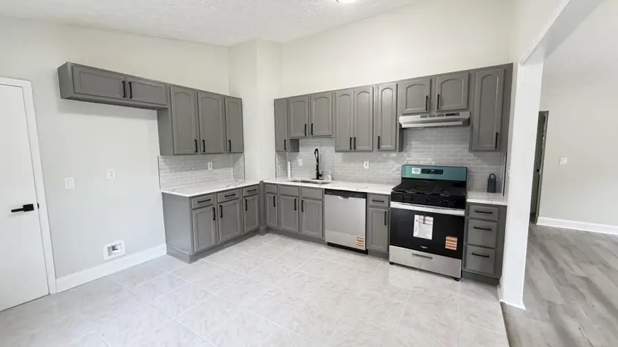 733 Inland Way, Lilburn, GA 30047 - #3